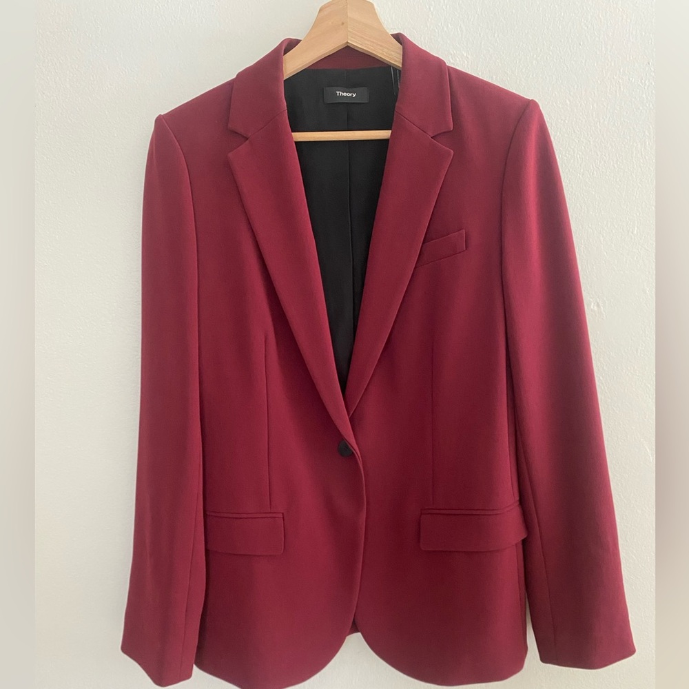 Theory Women's Burgundy Blazer - Size 6